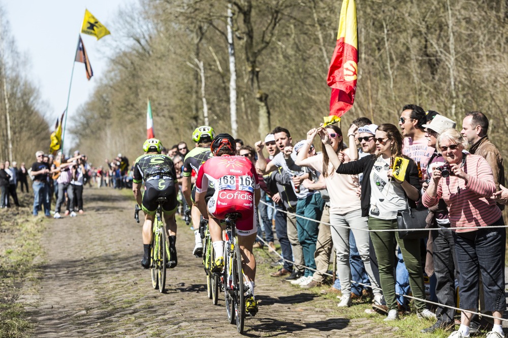 hver dag Stoop Villig Sådan går det danskerne ved Paris-Roubaix - Odds på løbet her