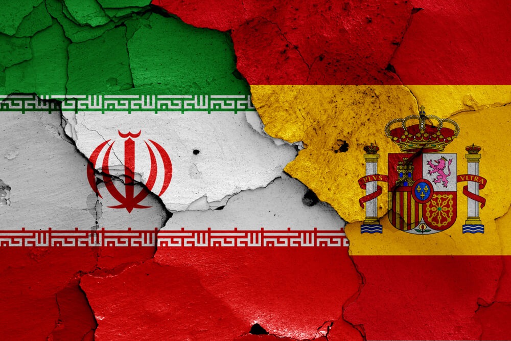 Iransk og spansk flag VM 2018