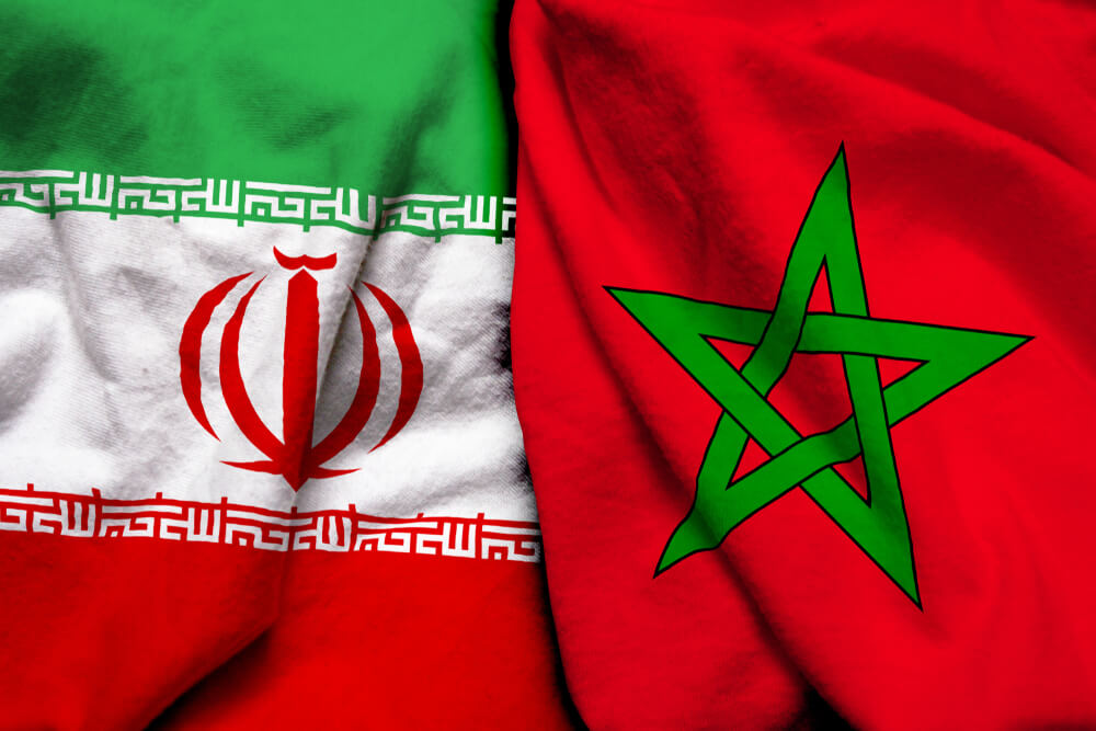 Iran og Marokkos flag sat sammen forud for deres møde ved VM 2018